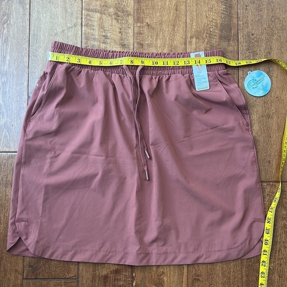 Mondetta Mahogany Color  Active Skirt Size L side Pockets - Picture 9 of 14